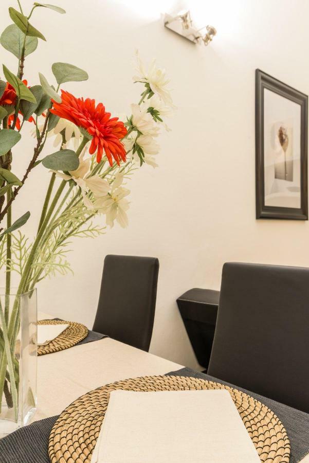 Casa Tibaldi - Bocconi Apartment Milano Ngoại thất bức ảnh